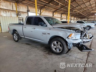 Czwarte zdjęcie samochodu z boku: 2017 RAM 1500 SLT VIN:1C6RR6GTXHS519113 - miniatura
