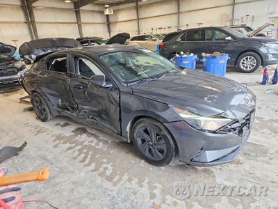 Czwarte zdjęcie samochodu z boku: 2021 HYUNDAI ELANTRA SEL VIN:5NPLM4AG2MH009344 - miniatura