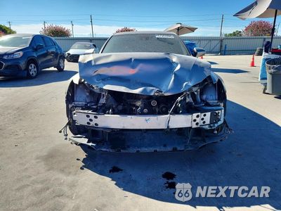 Piąte zdjęcie samochodu w środku: 2017 LEXUS IS 200T VIN:JTHBA1D2XH5051297 - miniatura