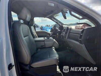 Zdjęcie 11 z 13 samochodu: 2019 FORD F350 SUPER DUTY VIN:1FDRF3G67KEC24921 - miniatura