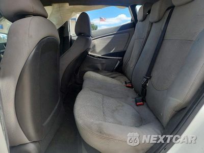 Zdjęcie 10 z 12 samochodu: 2012 HYUNDAI ACCENT GS VIN:KMHCT5AE4CU012933 - miniatura