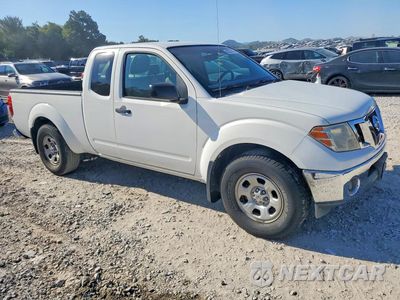 Czwarte zdjęcie samochodu z boku: 2010 NISSAN FRONTIER XE VIN:1N6BD0CT0AC441403 - miniatura