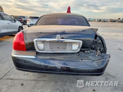 Zdjęcie 6 z 12 samochodu: 2010 LINCOLN TOWN CAR SIGNATURE LIMITED VIN:2LNBL8CV0AX614504 - miniatura