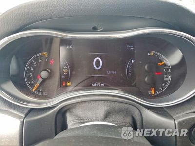 Zdjęcie 9 z 14 samochodu: 2015 JEEP GRAND CHEROKEE VIN:1C4RJFAG0FC189372 - miniatura