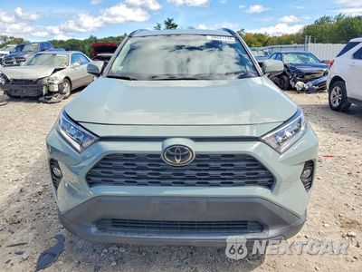 Piąte zdjęcie samochodu w środku: 2021 TOYOTA RAV4 XLE VIN:2T3P1RFV6MW176832 - miniatura