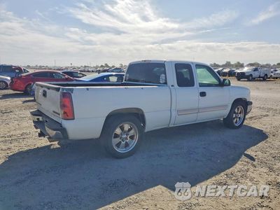 Trzecie zdjęcie samochodu z tyłu: 2003 CHEVROLET SILVERADO C1500 VIN:2GCEC19V431412058 - miniatura