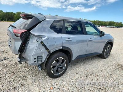 Trzecie zdjęcie samochodu z tyłu: 2026 NISSAN ROGUE SV VIN:5N1BT3BA3TC713755 - miniatura