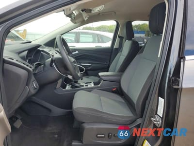 Zdjęcie 7 z 13 samochodu: 2018 FORD ESCAPE SE VIN:1FMCU9GD4JUD29496 - miniatura