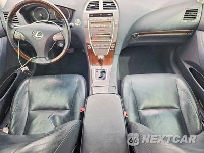Zdjęcie 8 z 12 samochodu: 2011 LEXUS ES 350 VIN:JTHBK1EG5B2446116 - miniatura