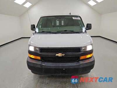 Piąte zdjęcie samochodu w środku: 2021 CHEVROLET EXPRESS G2500 VIN:1GCWGAF7XM1172679 - miniatura