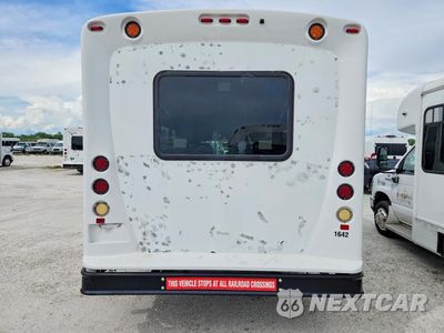 Zdjęcie 6 z 14 samochodu: 2021 FORD ECONOLINE E350 SUPER DUTY CUTAWAY VAN VIN:1FDEE3FN5MDC10809 - miniatura