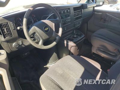 Zdjęcie 8 z 14 samochodu: 2018 CHEVROLET EXPRESS G2500 VIN:1GCWGAFG7J1903841 - miniatura