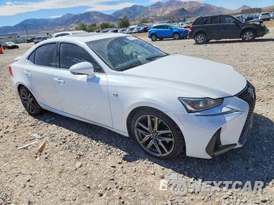 Czwarte zdjęcie samochodu z boku: 2017 LEXUS IS 300 VIN:JTHCM1D23H5023563 - miniatura