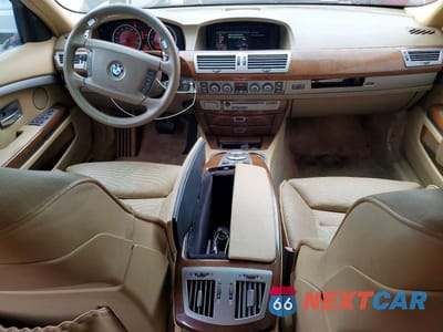 Zdjęcie 8 z 12 samochodu: 2006 BMW 750 I VIN:WBAHL83576DT05011 - miniatura