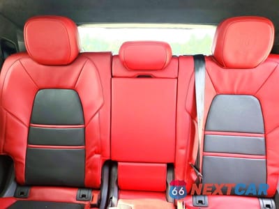 Zdjęcie 10 z 14 samochodu: 2021 PORSCHE CAYENNE GTS COUPE VIN:WP1BG2AY1MDA49449 - miniatura