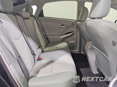 Zdjęcie 10 z 12 samochodu: 2014 TOYOTA PRIUS FIVE VIN:JTDKN3DU9E0392203 - miniatura