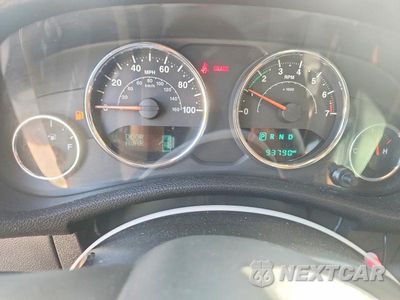 Zdjęcie 9 z 14 samochodu: 2016 JEEP WRANGLER UNLIMITED SAHARA VIN:1C4BJWEG2GL117490 - miniatura