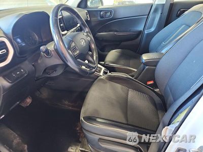 Zdjęcie 7 z 13 samochodu: 2022 HYUNDAI VENUE LIMITED VIN:KMHRC8A39NU203860 - miniatura