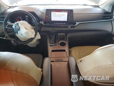 Zdjęcie 8 z 13 samochodu: 2021 TOYOTA SIENNA LE VIN:5TDBRKEC1MS010567 - miniatura