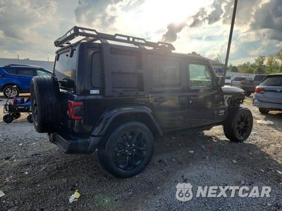 Trzecie zdjęcie samochodu z tyłu: 2018 JEEP WRANGLER UNLIMITED SAHARA VIN:1C4HJXEN0JW197148 - miniatura