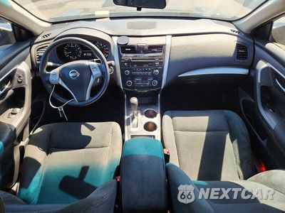 Zdjęcie 8 z 12 samochodu: 2015 NISSAN ALTIMA 2.5 S VIN:1N4AL3AP5FC234821 - miniatura