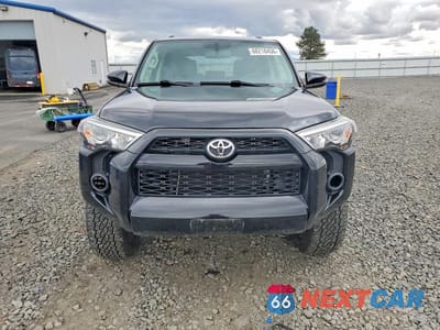 Piąte zdjęcie samochodu w środku: 2019 TOYOTA 4RUNNER SR5 PREMIUM VIN:JTEBU5JR7K5718802 - miniatura
