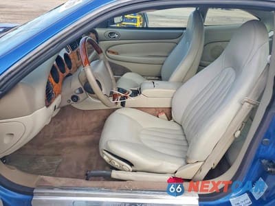 Zdjęcie 7 z 12 samochodu: 1997 JAGUAR XK8 VIN:SAJGX5743VC003434 - miniatura