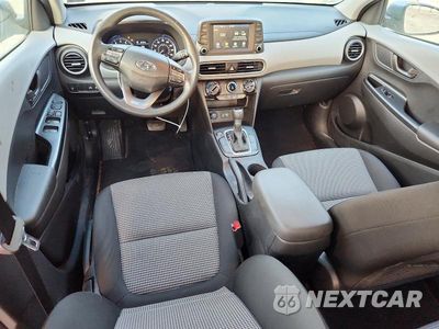 Zdjęcie 8 z 12 samochodu: 2020 HYUNDAI KONA SE VIN:KM8K12AA0LU518935 - miniatura