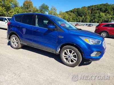 Czwarte zdjęcie samochodu z boku: 2019 FORD ESCAPE SE VIN:1FMCU9GD9KUA51647 - miniatura