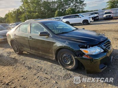 Czwarte zdjęcie samochodu z boku: 2010 TOYOTA CAMRY LE VIN:4T1BF3EK1AU543625 - miniatura