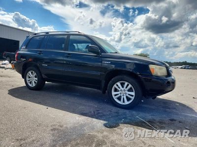 Czwarte zdjęcie samochodu z boku: 2007 TOYOTA HIGHLANDER HYBRID VIN:JTEEW21A470040451 - miniatura