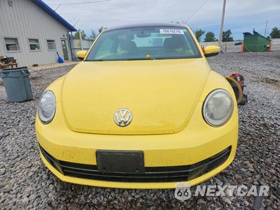 Piąte zdjęcie samochodu w środku: 2012 VOLKSWAGEN BEETLE VIN:3VWJX7AT3CM655124 - miniatura