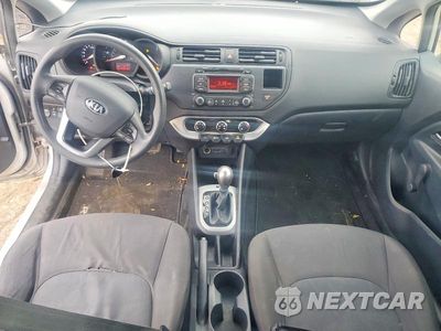 Zdjęcie 8 z 12 samochodu: 2013 KIA RIO LX VIN:KNADM5A30D6159631 - miniatura