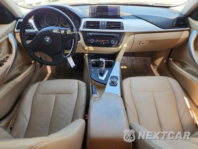 Zdjęcie 8 z 12 samochodu: 2012 BMW 328 I SULEV VIN:WBA3C1C56CF432916 - miniatura
