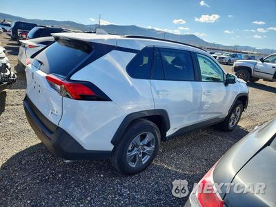 Trzecie zdjęcie samochodu z tyłu: 2025 TOYOTA RAV4 HYBRID XLE VIN:4T3RWRFV0SU215499 - miniatura