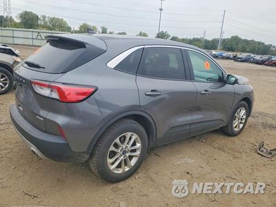 Trzecie zdjęcie samochodu z tyłu: 2021 FORD ESCAPE SE VIN:1FMCU9G68MUA99502 - miniatura