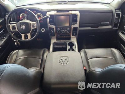 Zdjęcie 8 z 13 samochodu: 2016 RAM 2500 LARAMIE VIN:3C6UR5FL1GG252424 - miniatura