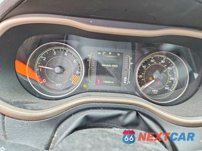 Zdjęcie 9 z 12 samochodu: 2014 JEEP CHEROKEE LATITUDE VIN:1C4PJMCB1EW223393 - miniatura