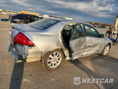 Trzecie zdjęcie samochodu z tyłu: 2007 HONDA ACCORD EX VIN:1HGCM66517A065226 - miniatura