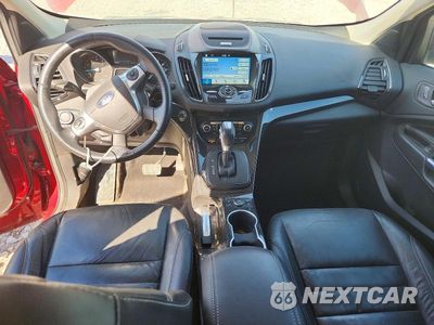 Zdjęcie 8 z 13 samochodu: 2016 FORD ESCAPE TITANIUM VIN:1FMCU9JX0GUC40827 - miniatura