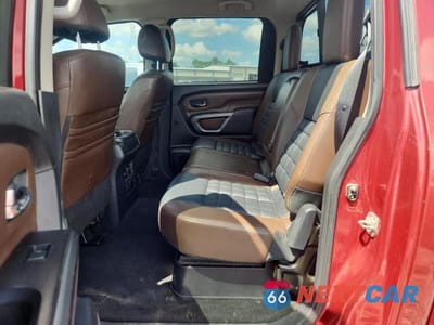 Zdjęcie 10 z 12 samochodu: 2016 NISSAN TITAN XD PLATINUM RESERVE VIN:1N6BA1F2XGN506059 - miniatura