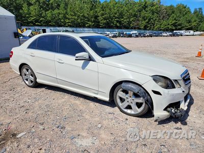 Czwarte zdjęcie samochodu z boku: 2010 MERCEDES-BENZ E 350 4MATIC VIN:WDDHF8HB7AA073924 - miniatura