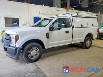 2019 FORD F250 SUPER DUTY 1FTBF2A61KEF23121 - główne zdjęcie licytacji z USA - miniatura