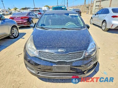 Piąte zdjęcie samochodu w środku: 2015 KIA RIO LX VIN:KNADM4A33F6466918 - miniatura