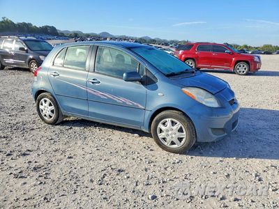 Czwarte zdjęcie samochodu z boku: 2010 TOYOTA YARIS BASE VIN:JTDKT4K33A5283576 - miniatura