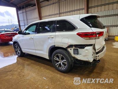 Drugie zdjęcie samochodu z przodu: 2018 TOYOTA HIGHLANDER LE VIN:5TDZZRFHXJS238743 - miniatura