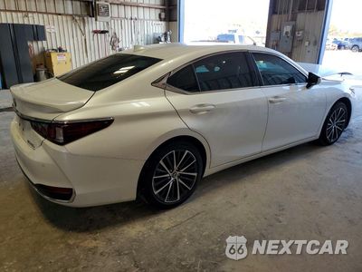 Trzecie zdjęcie samochodu z tyłu: 2025 LEXUS ES 300H BASE VIN:58ADA1C15SU063636 - miniatura