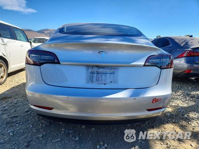 Zdjęcie 6 z 13 samochodu: 2018 TESLA MODEL 3 VIN:5YJ3E1EAXJF048551 - miniatura
