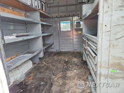 Zdjęcie 10 z 13 samochodu: 2019 NISSAN NV 2500 HD SV VIN:1N6BF0LY5KN802166 - miniatura