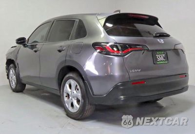 Czwarte zdjęcie samochodu z boku: 2024 HONDA HR-V LX VIN:3CZRZ1H32RM737142 - miniatura